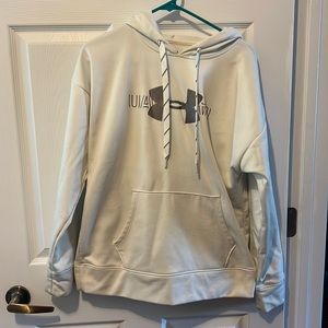 Under Armour Sweatshirt